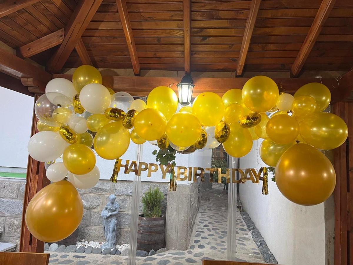 Guest House Ganovi Kalofer Εξωτερικό φωτογραφία