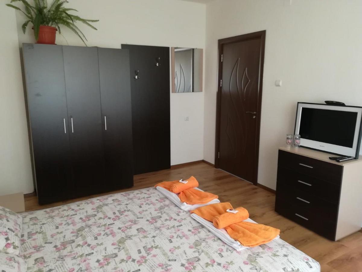 Guest House Ganovi Kalofer Εξωτερικό φωτογραφία