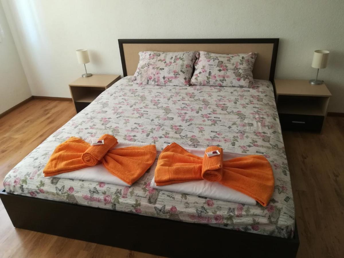 Guest House Ganovi Kalofer Εξωτερικό φωτογραφία