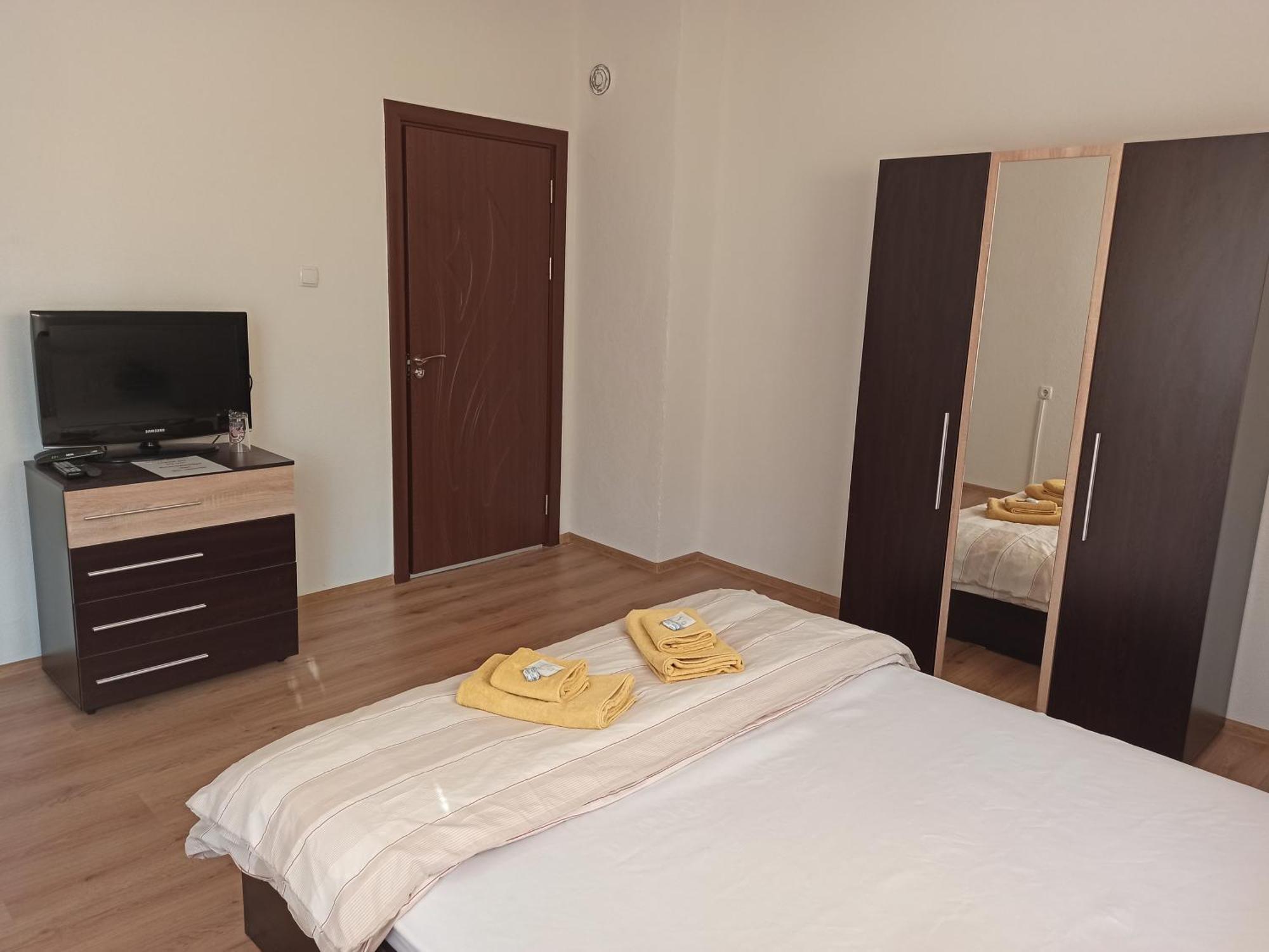 Guest House Ganovi Kalofer Δωμάτιο φωτογραφία