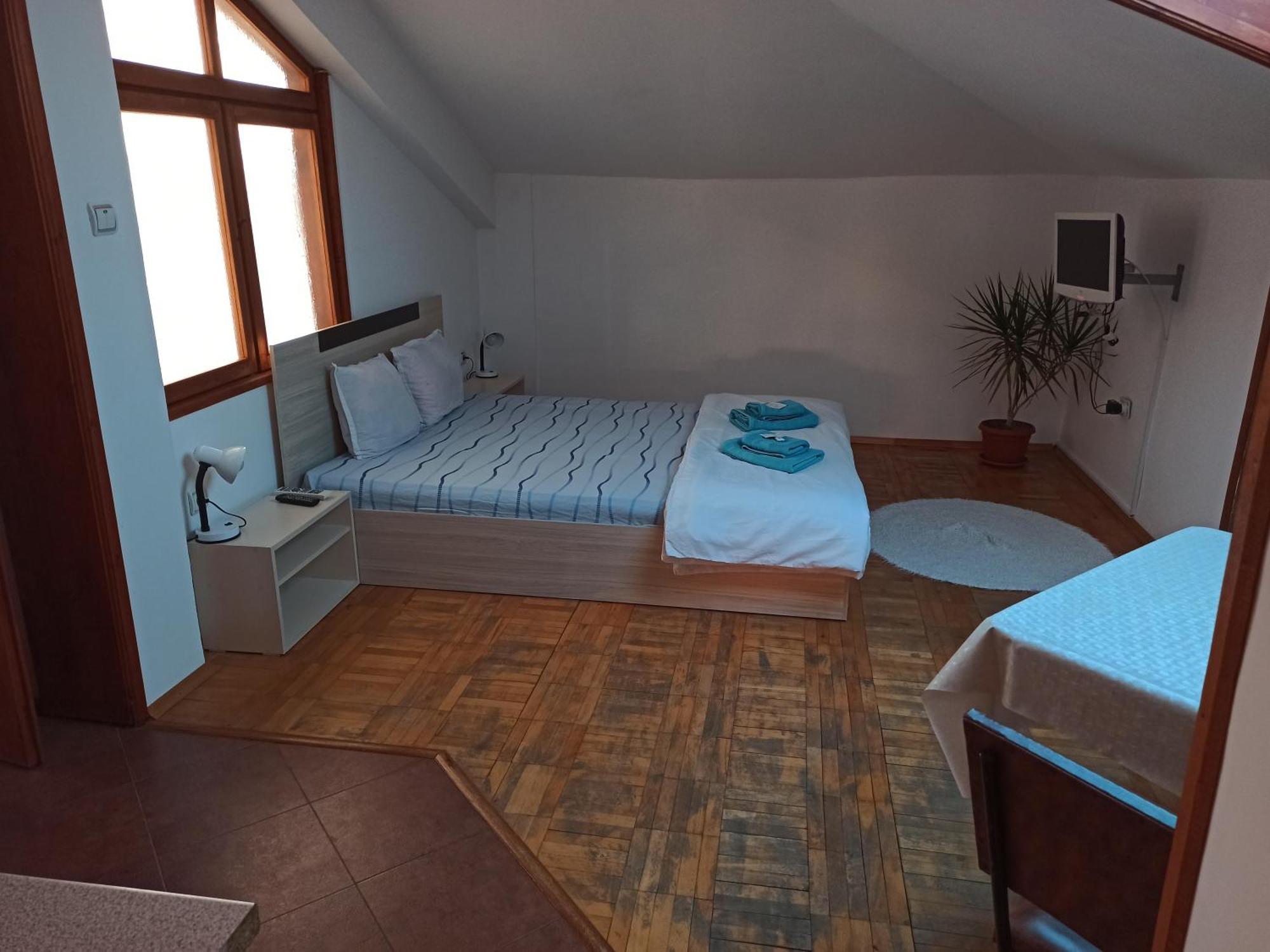Guest House Ganovi Kalofer Δωμάτιο φωτογραφία