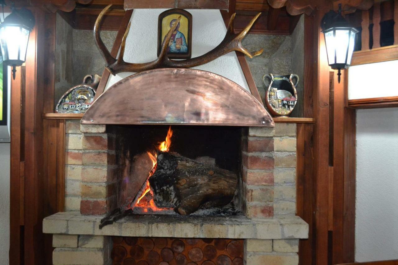 Guest House Ganovi Kalofer Εξωτερικό φωτογραφία
