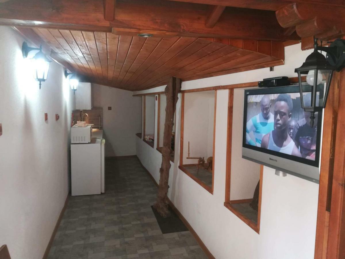 Guest House Ganovi Kalofer Εξωτερικό φωτογραφία